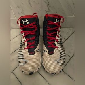 Under Armour 3C Size 6 basketball kicks